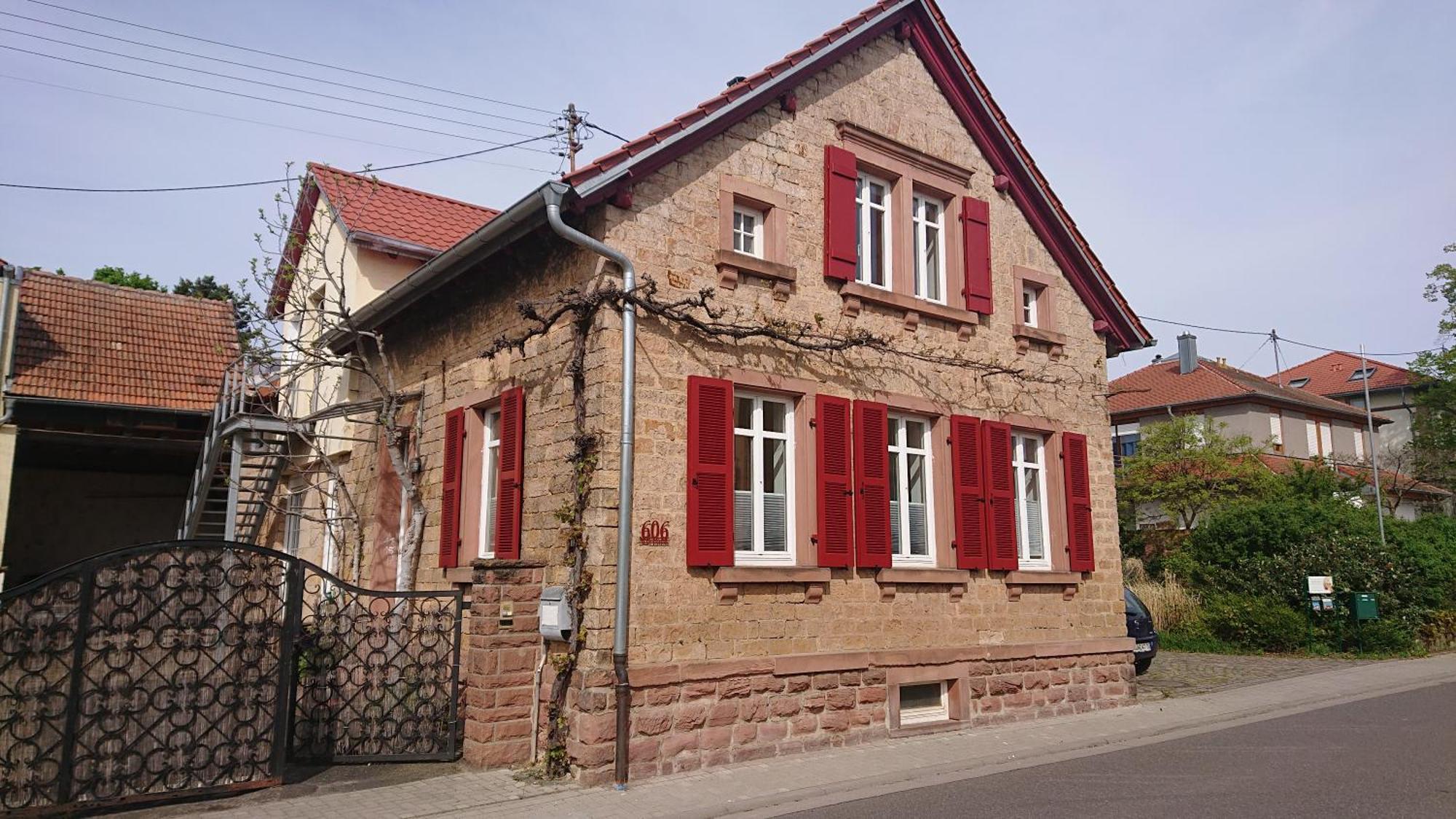Ferienwohnung Weinstrassenmitte Neustadt an der Weinstraße Buitenkant foto